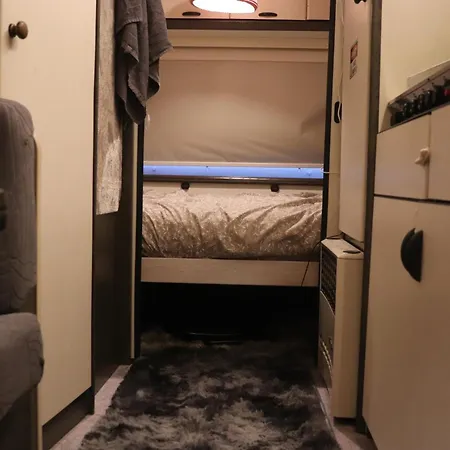 Full Service Caravan Apartmán *